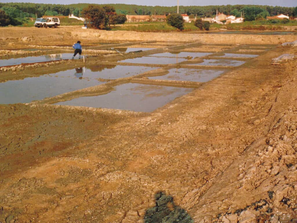 patrimoine préservé - les marais salants des salines en vendée aux sables d'olonne