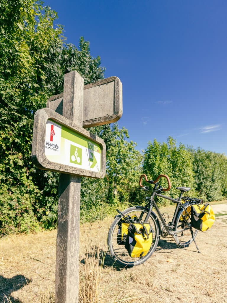 rejoindre-les-sables-dolonne-a-velo-S.Bourcier-Vendee-Expansion